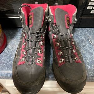 Vibram Aslo Gor-Tex hiking boots